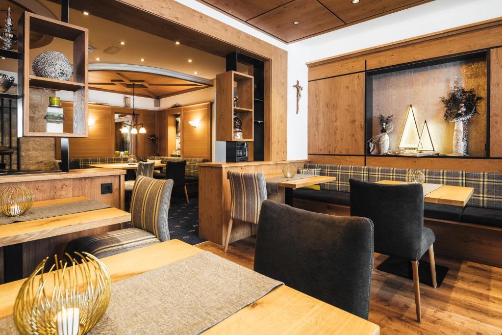 Hotel Garni Angela photo 3