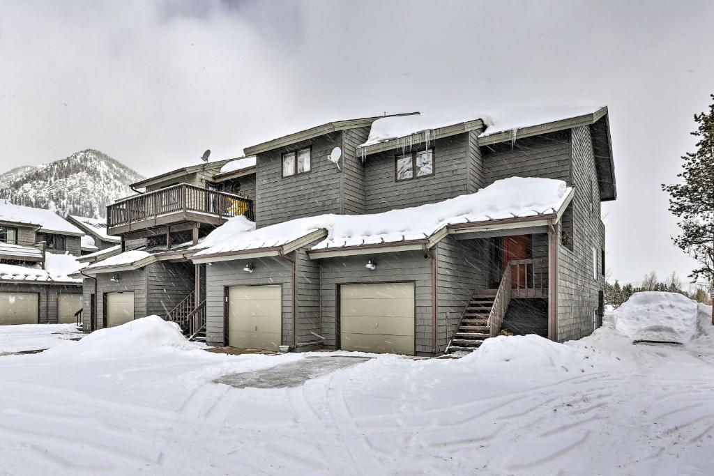 Frisco Townhome with Mountain Views, Walk to Main St photo 2