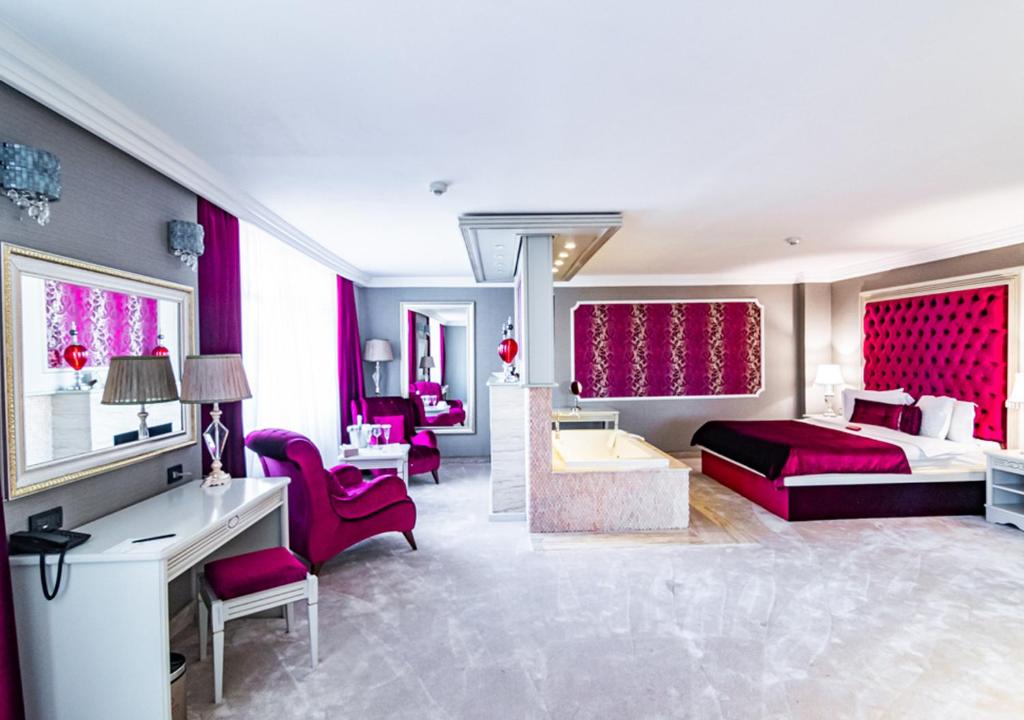 Сьюит (Полулюкс Делюкс), Phoenicia Grand Hotel
