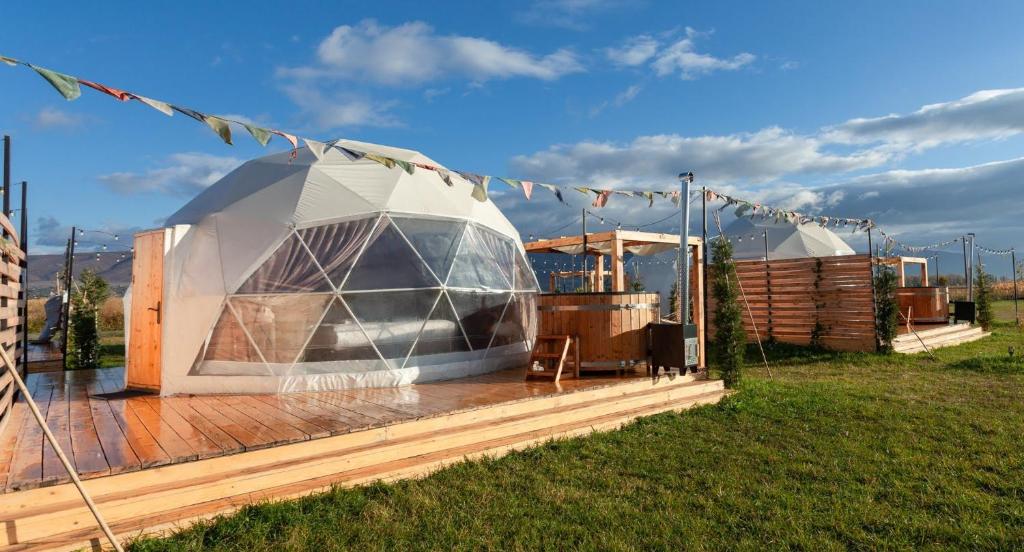 Jewelberry Glamping Hotel Tbilisi photo 1
