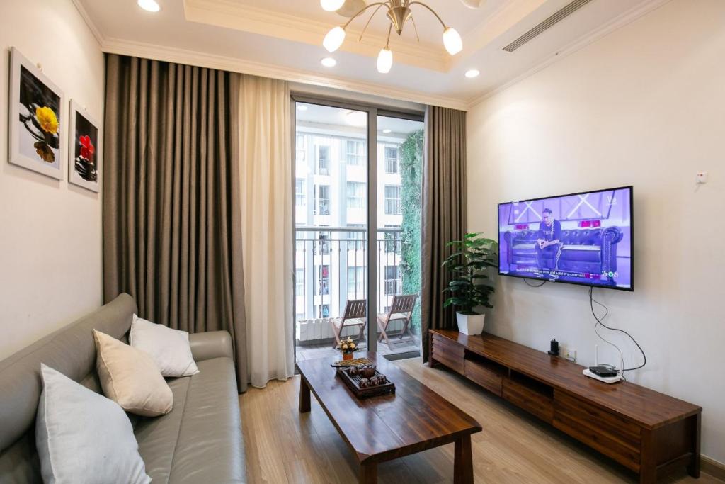 *BOM HOMESTAY* VINHOMES TIMES CITY- 2BR- PARK HILL