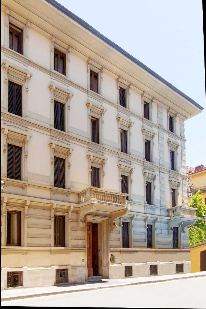 Hotel Jolì - Tap to explore photos