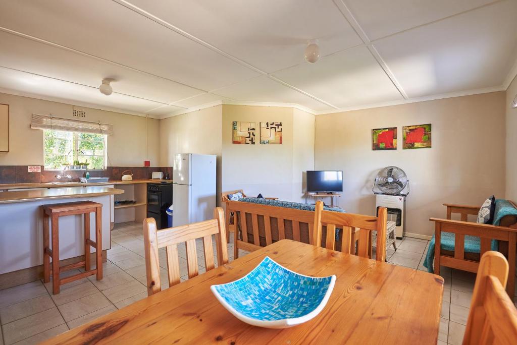Citrus Creek Chalets photo 2