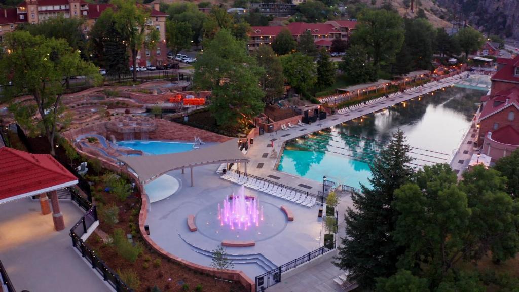 Glenwood Hot Springs Resort photo 3