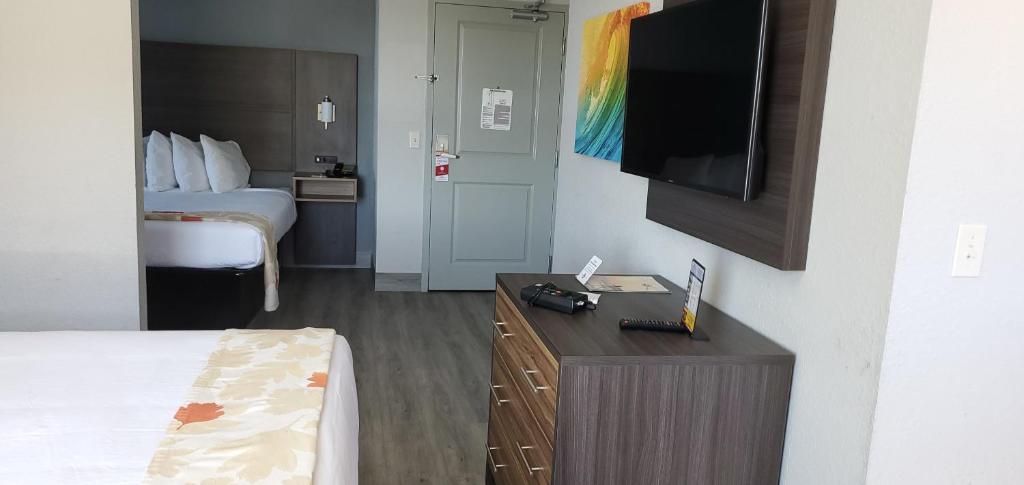 Hawthorn Suites by Wyndham Panama City Beach FL photo 1