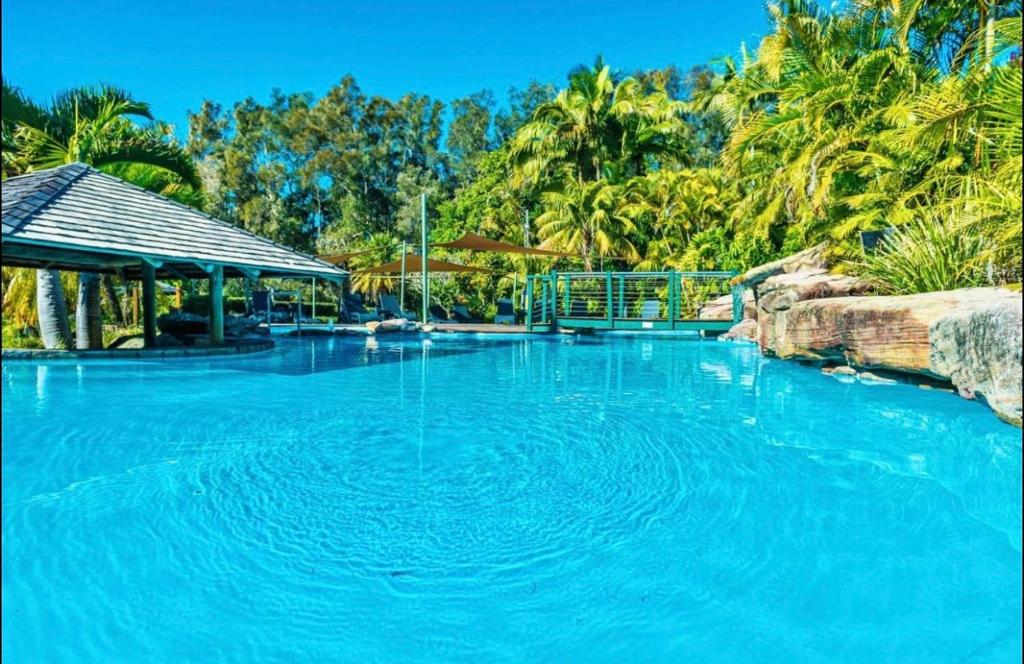 Superb Villa in Beach Resort photo 1