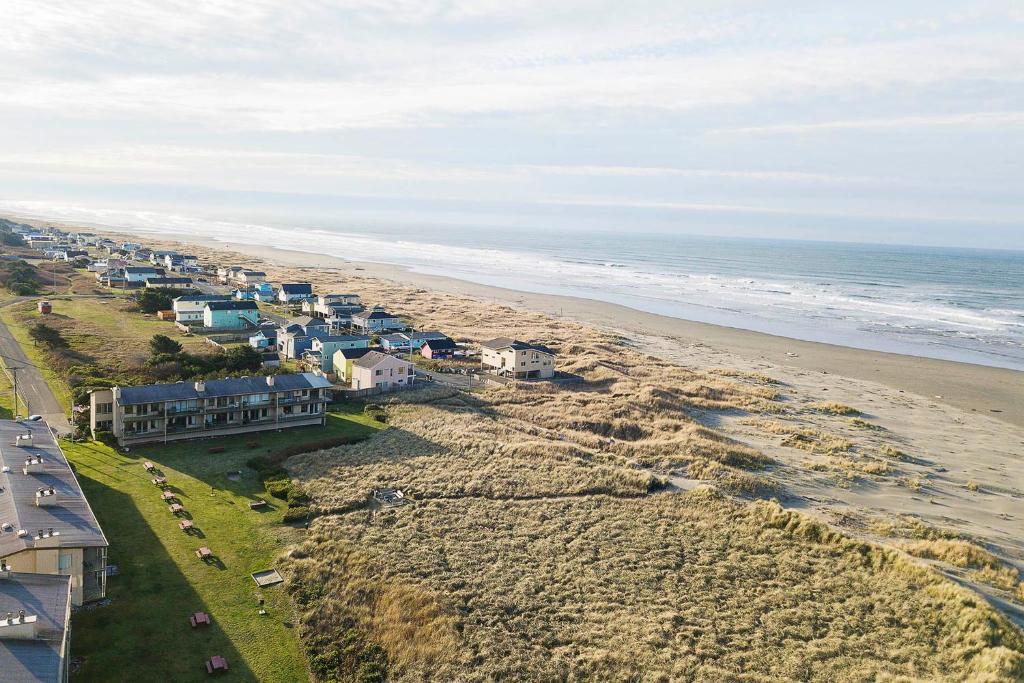 Hi-Tide Resort photo 2