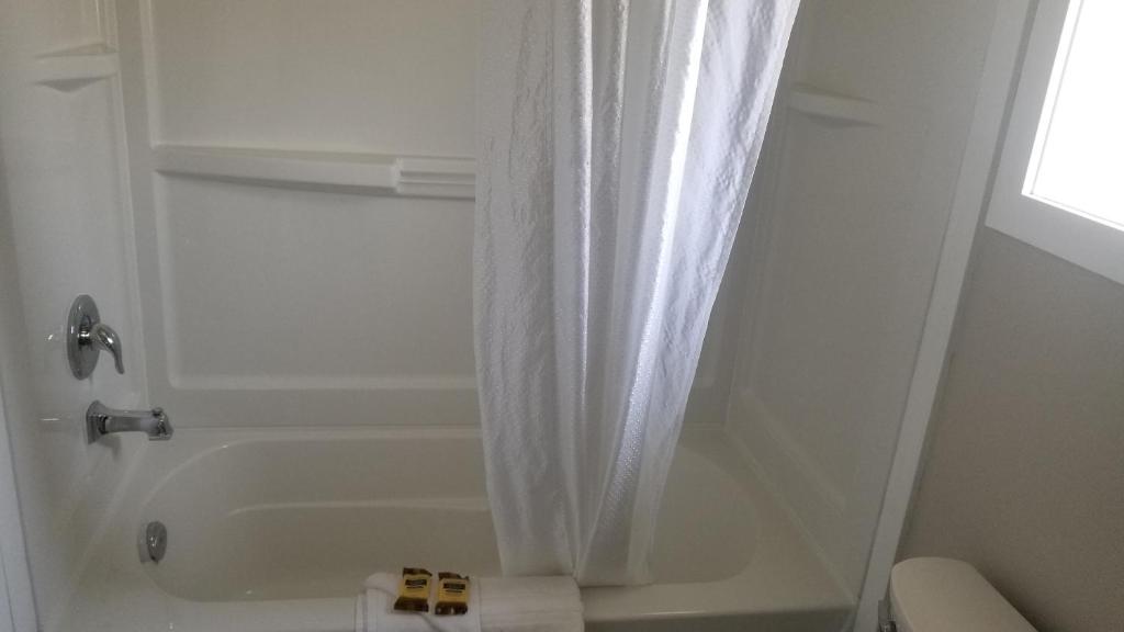 Sandy Beach Suites photo 3
