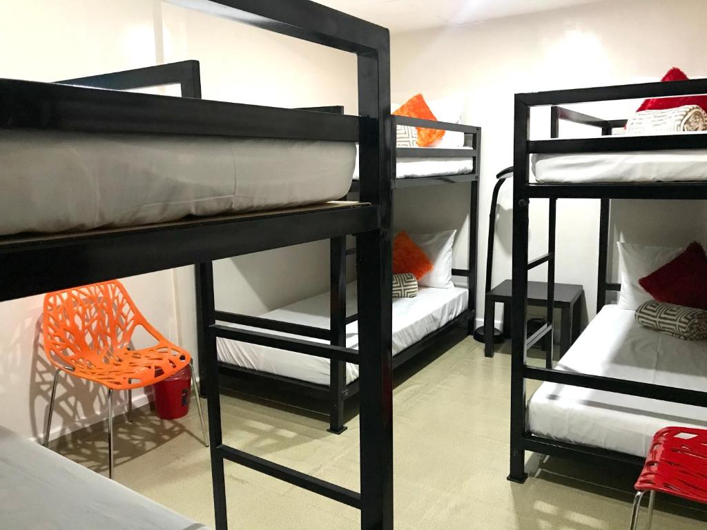 HalfWay House Hostel Mactan Cebu Airport photo 4