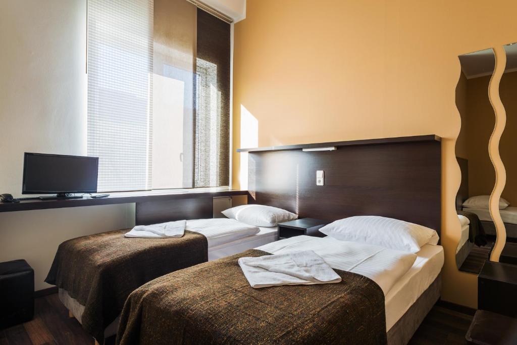 Трехместный (Трехместный номер), Apple City Hotel