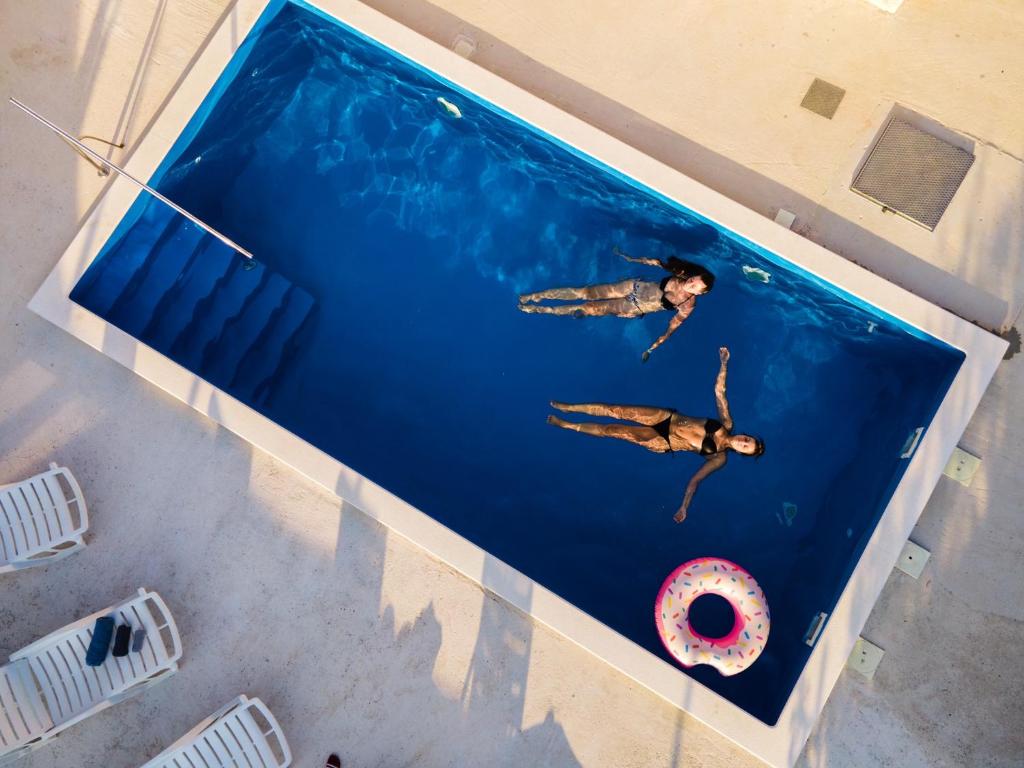 Hidden villa Nancy with swimming pool photo 1