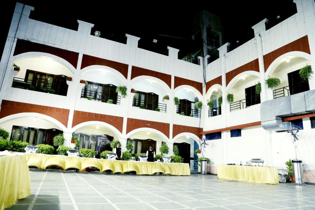 Prayag Inn photo 3