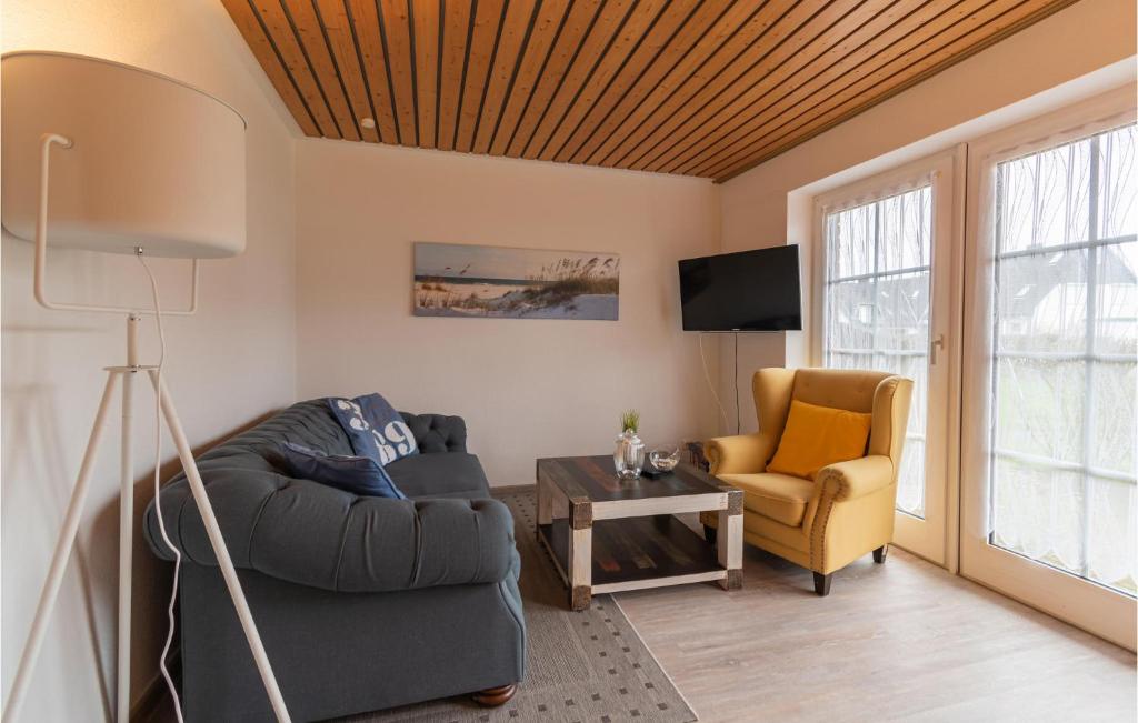 Awesome Apartment In Friedrichskoog-spitze With 2 Bedrooms And Wifi photo 4