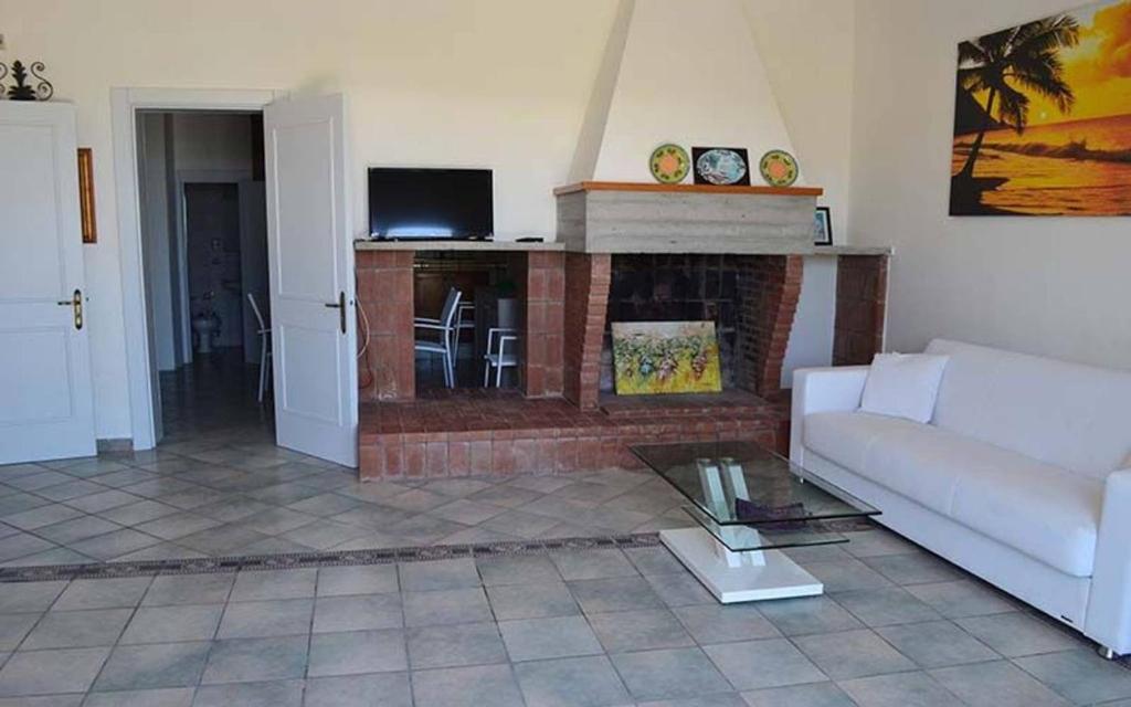 Lovely Holiday Apartment Quadrilocale Con Vista Mare Pt51 With Terrace Sea photo 3