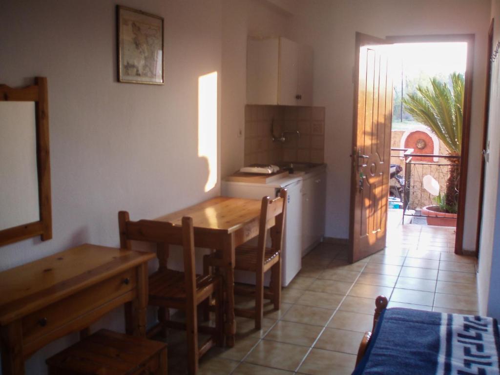 Студио (Номер-студио), Marilena Apartments & Studios