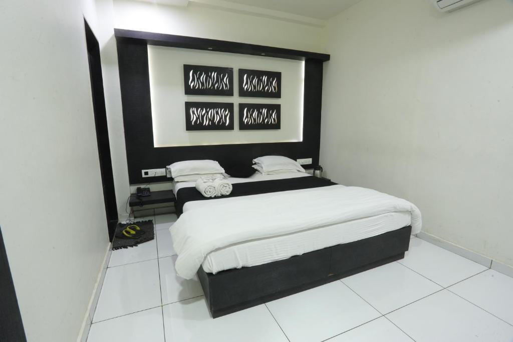 Hotel Paramount Inn photo 3