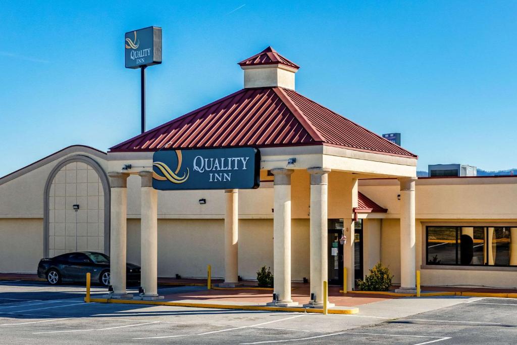 Quality Inn image