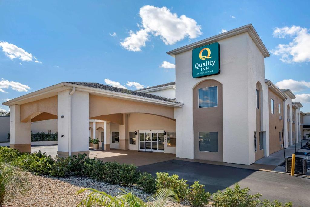 Quality Inn Zephyrhills - Dade City image