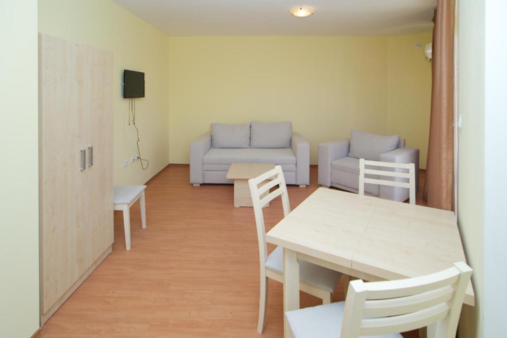 Aparthotel Anixi photo 3