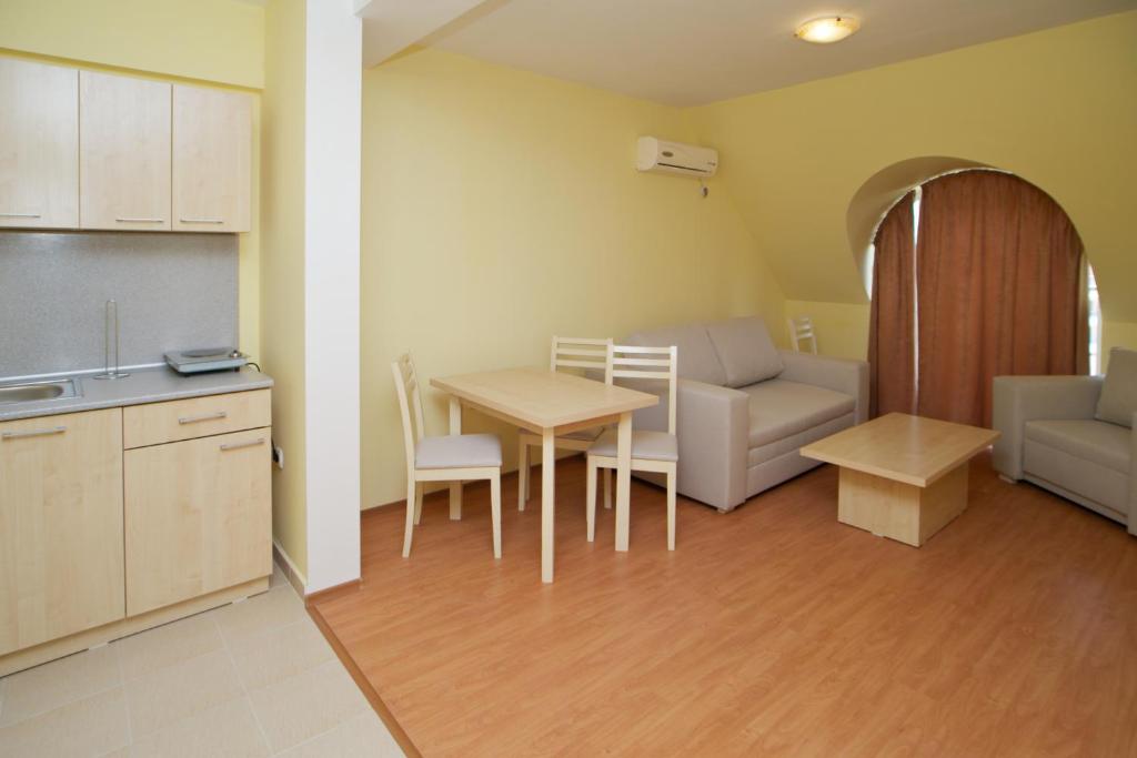 Aparthotel Anixi photo 2