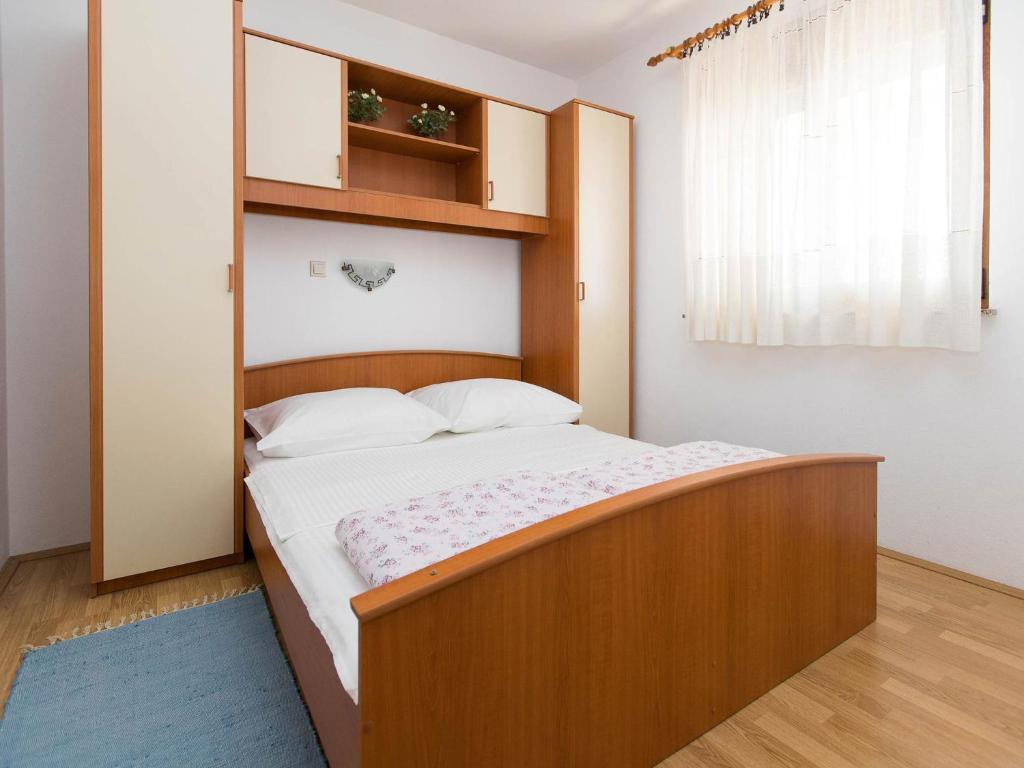 Apartment Nikol - CKV122 by Interhome photo 4