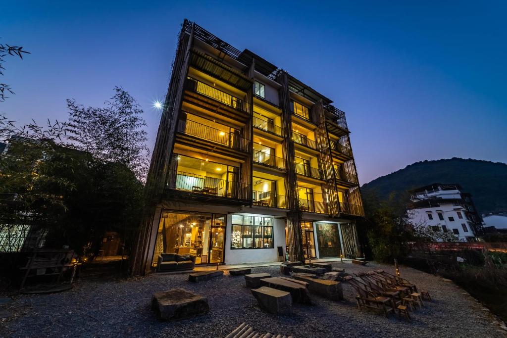 Yangshuo Sudder Street Guesthouse photo 3