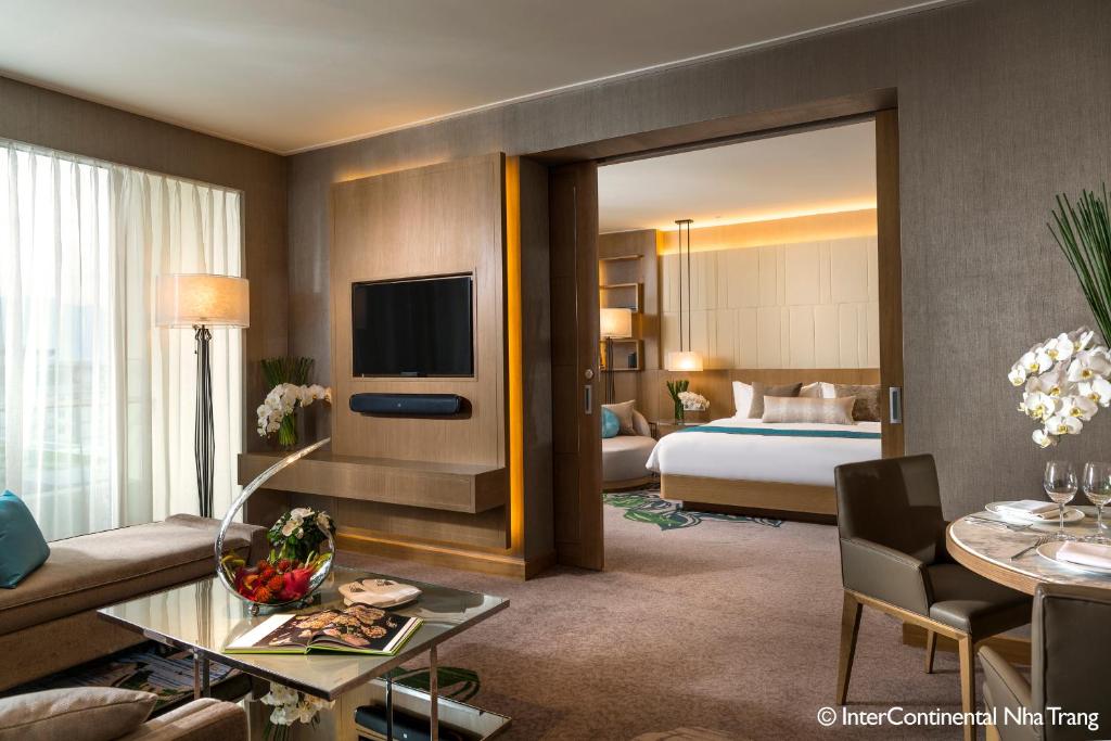 Сьюит (Люкс с кроватью размера «king-size»), InterContinental Nha Trang
