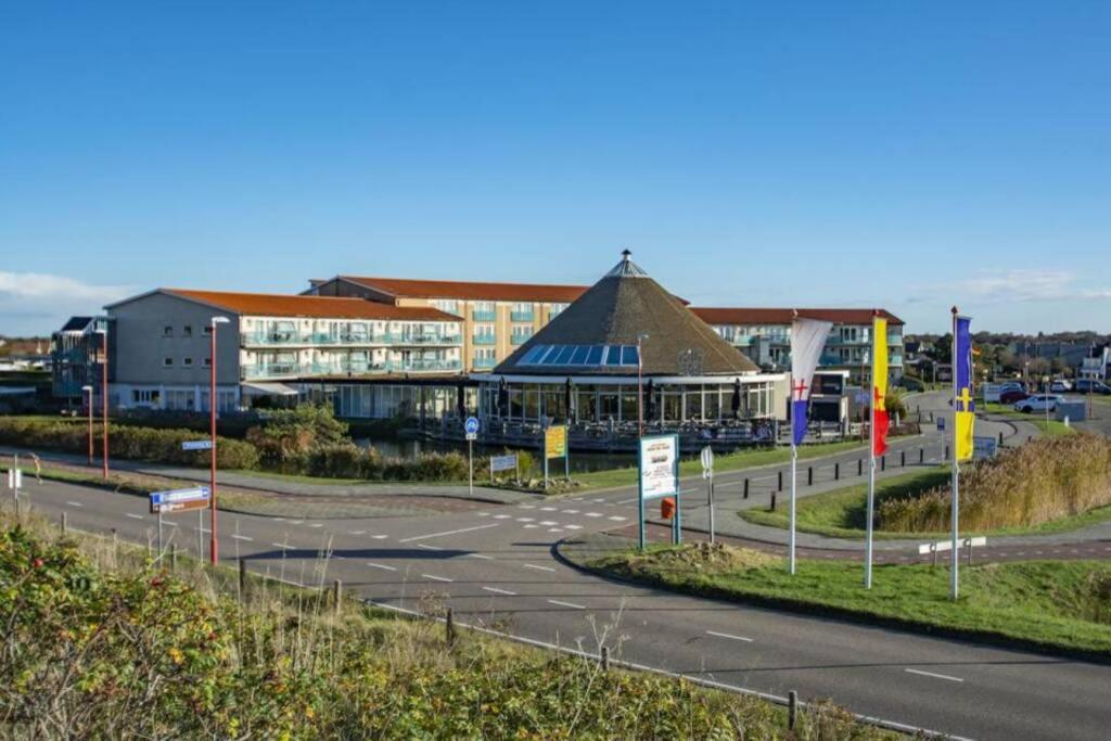 Bij de duinen 300 meter van de zee gratis wifi huisdieren toegestaan thuiswerkplek photo 2