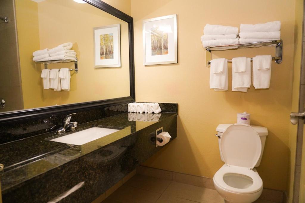 Quality Inn Bracebridge photo 4