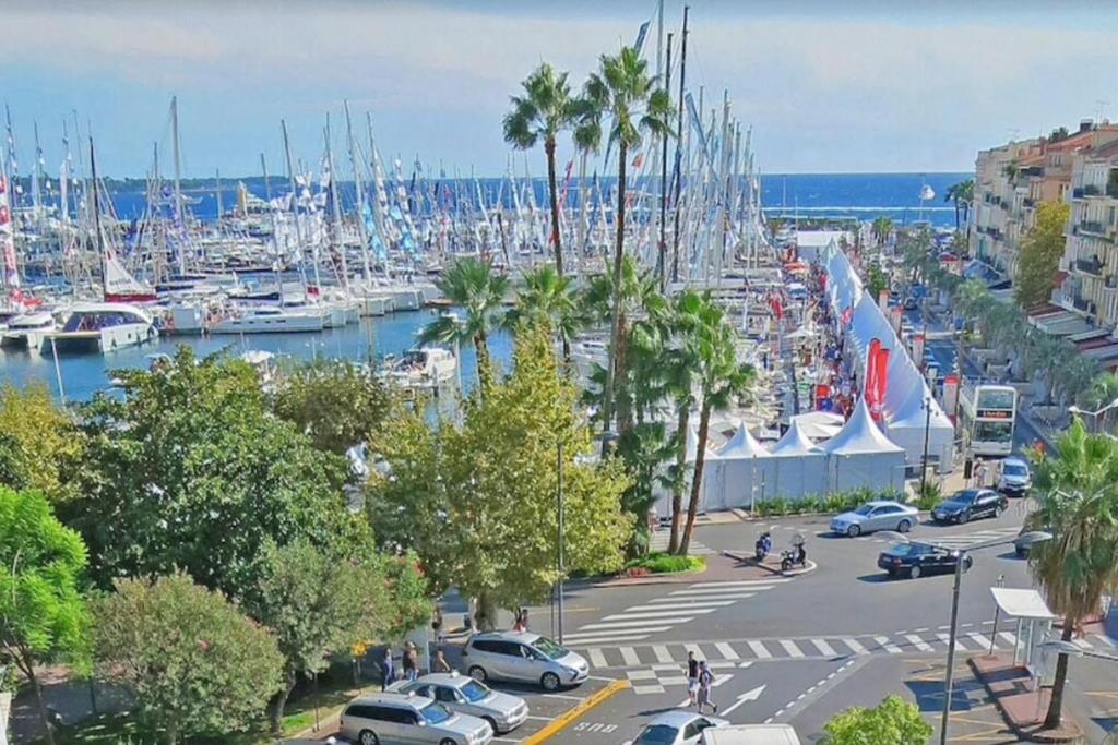 Quai St Pierre 2 bedrooms apt with sea view photo 2