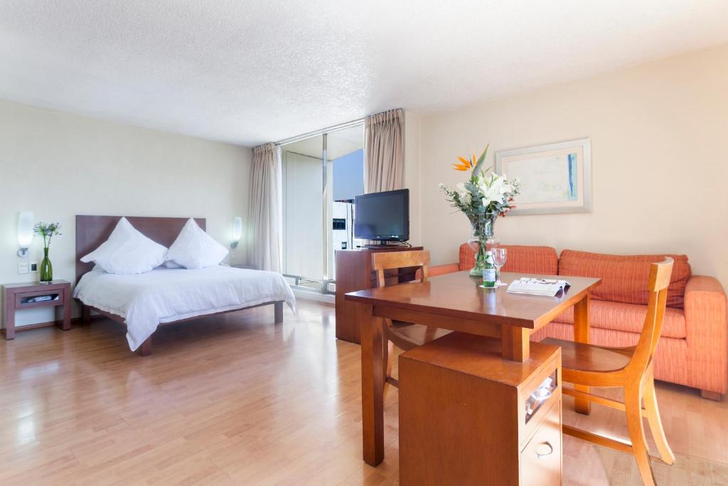 Двухместный (Номер с кроватью размера «queen-size»), Exe Suites San Marino