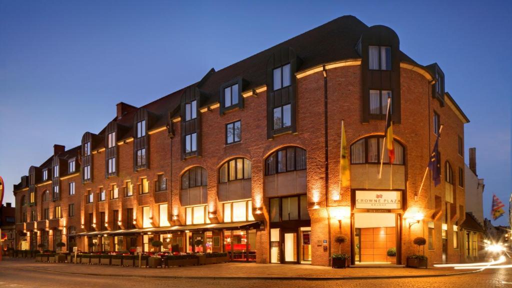 Crowne Plaza Hotel Brugge by IHG photo 1