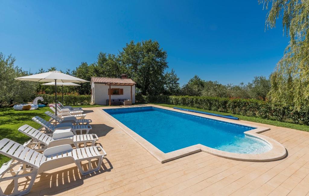 Apartment Complex Vetrina-Shared Pool photo 2