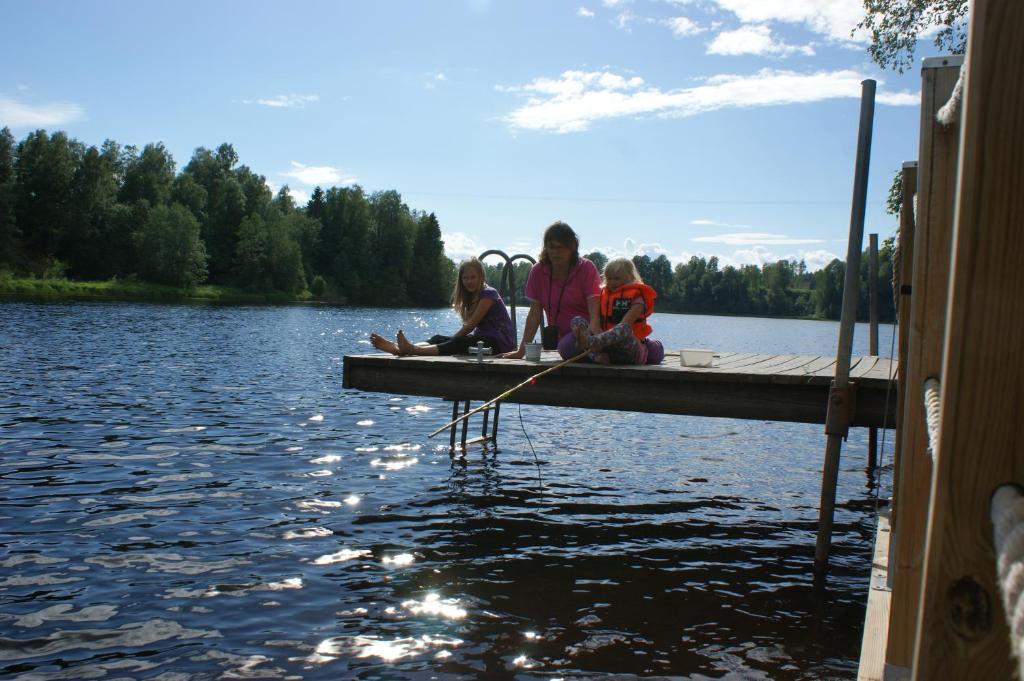 Ratt o Roder Stugby & Konferens photo 2