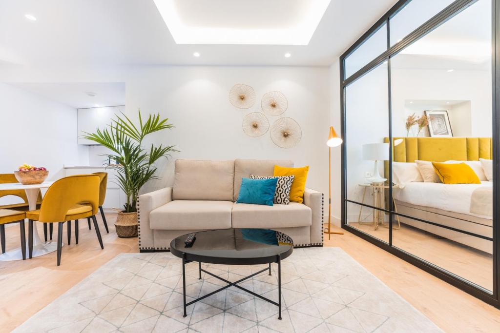 Апартаменты (Апартаменты с 2 спальнями), Debambú Suites Apartments with bathroom