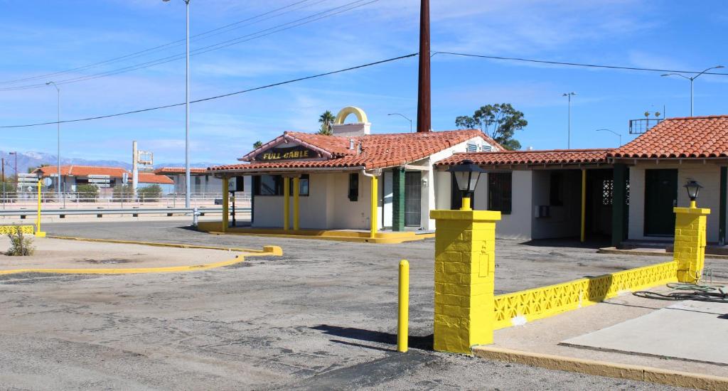 Economy Inn image