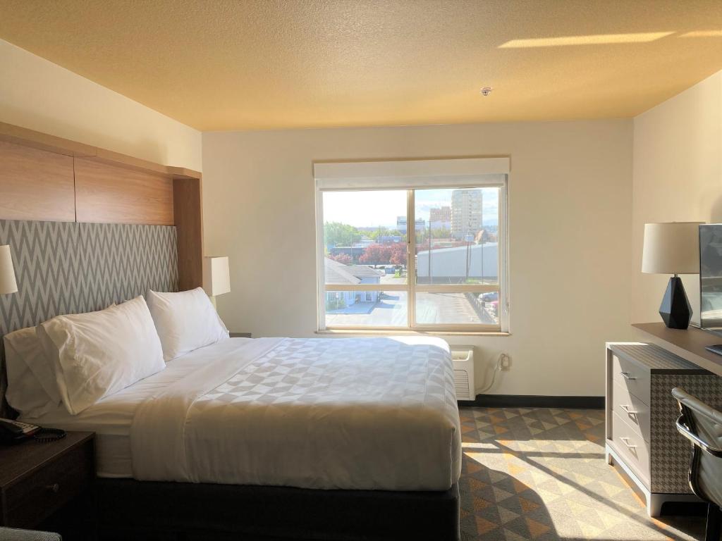Holiday Inn Yakima, an IHG Hotel photo 3