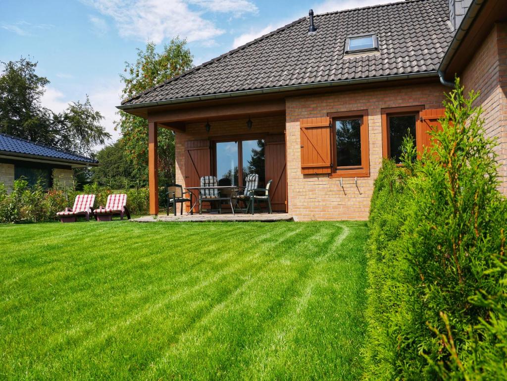 Landhaus am See von Robertville