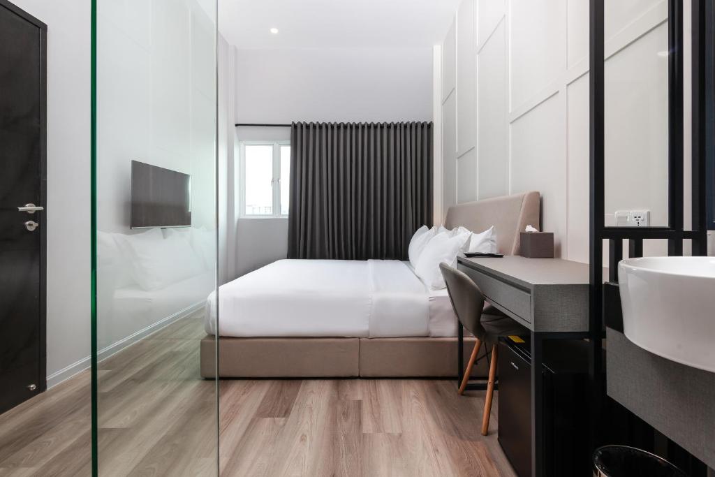 Wesley Hotel photo 2
