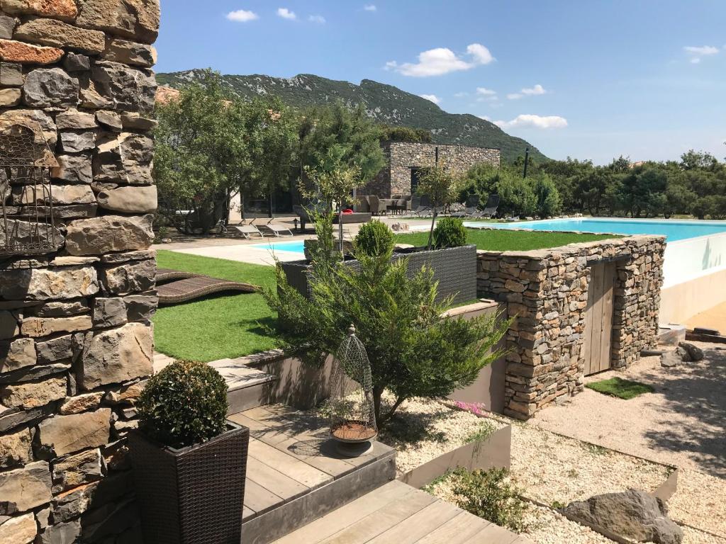 Le Domaine du Cade - Gîtes d'exception 4 étoiles "Le Lodge du Cade " photo 3