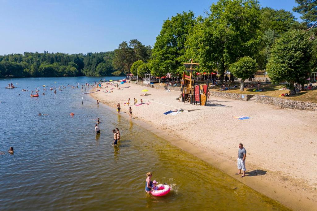 Camping du Lac photo 1