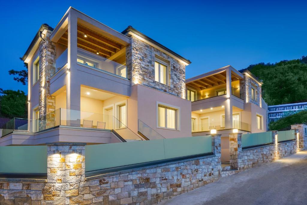 Foti's Villas photo 1