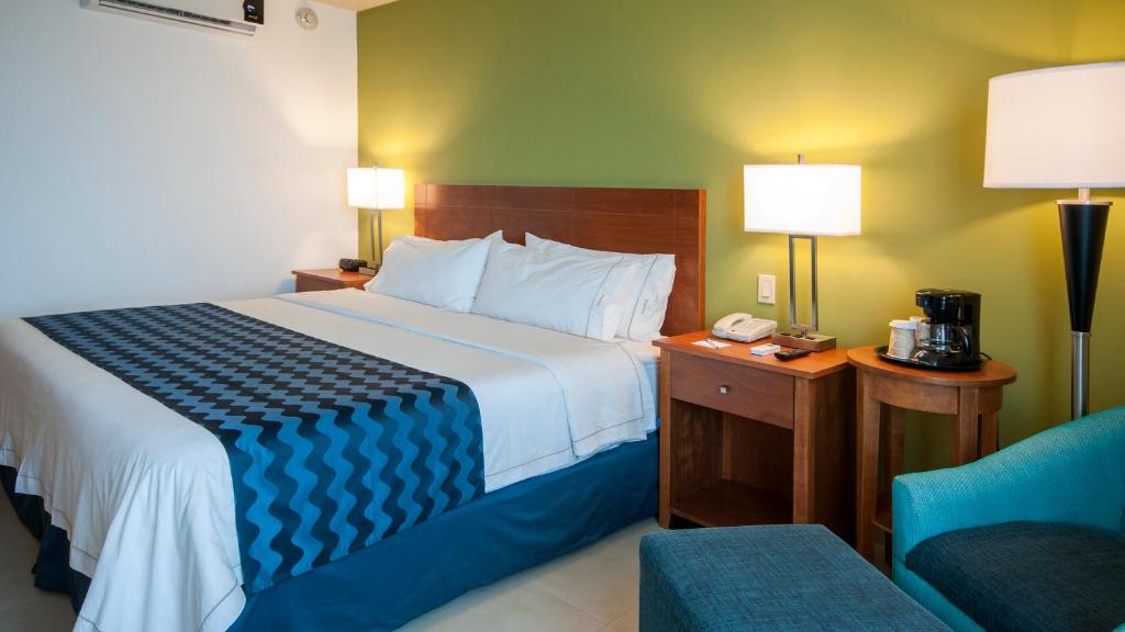 Holiday Inn Express Cabo San Lucas, an IHG Hotel photo 2
