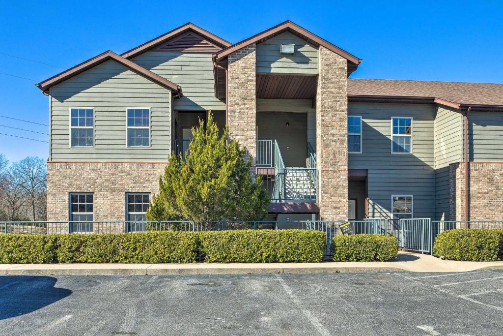 Cozy Branson Condo on Ledgestone Golf Course! photo 1