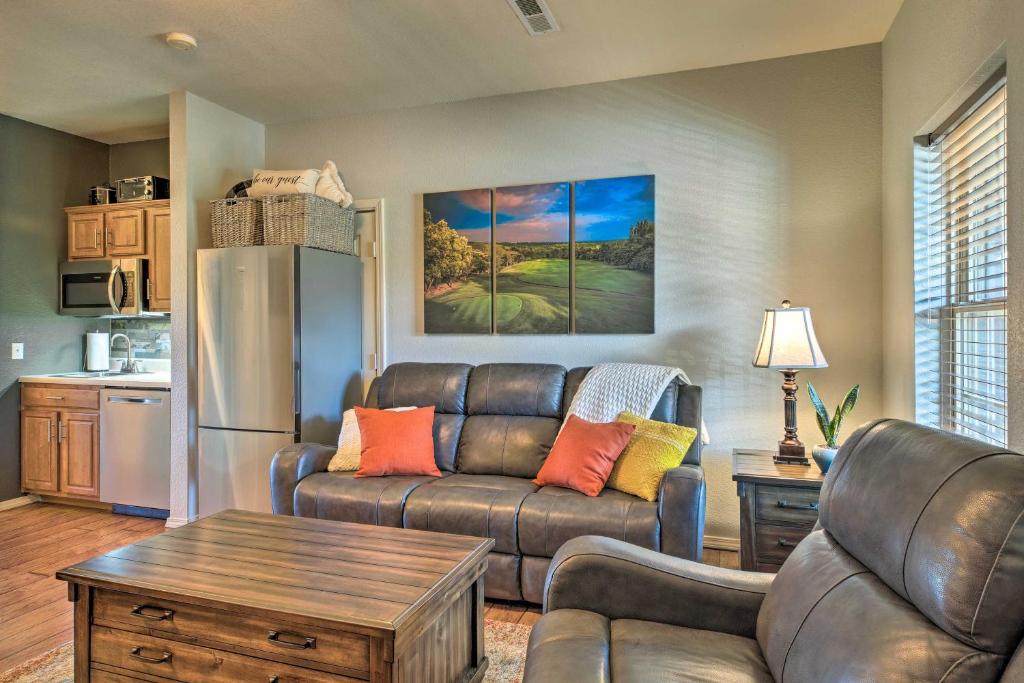Cozy Branson Condo on Ledgestone Golf Course! photo 2