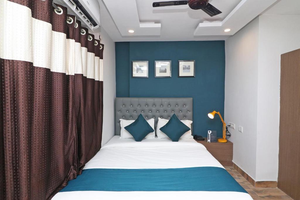 Двухместный (Бюджетный двухместный номер с 1 кроватью), Vaccinated Staff- SilverKey Executive Stays 76470 Royal Crown Airport