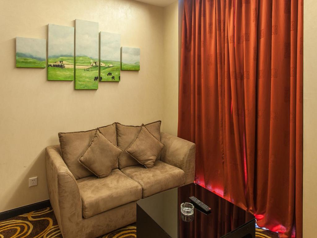 Двухместный (Двухместный номер Делюкс с 1 кроватью), Hua Shi Hotel