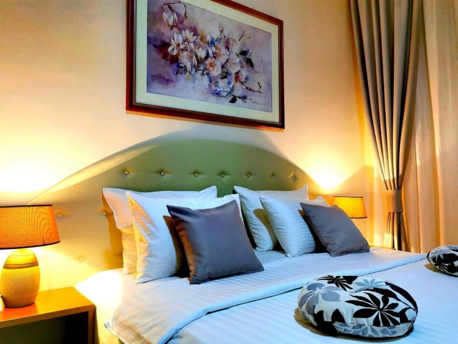 Апартаменты (Улучшенные апартаменты), Hotel N