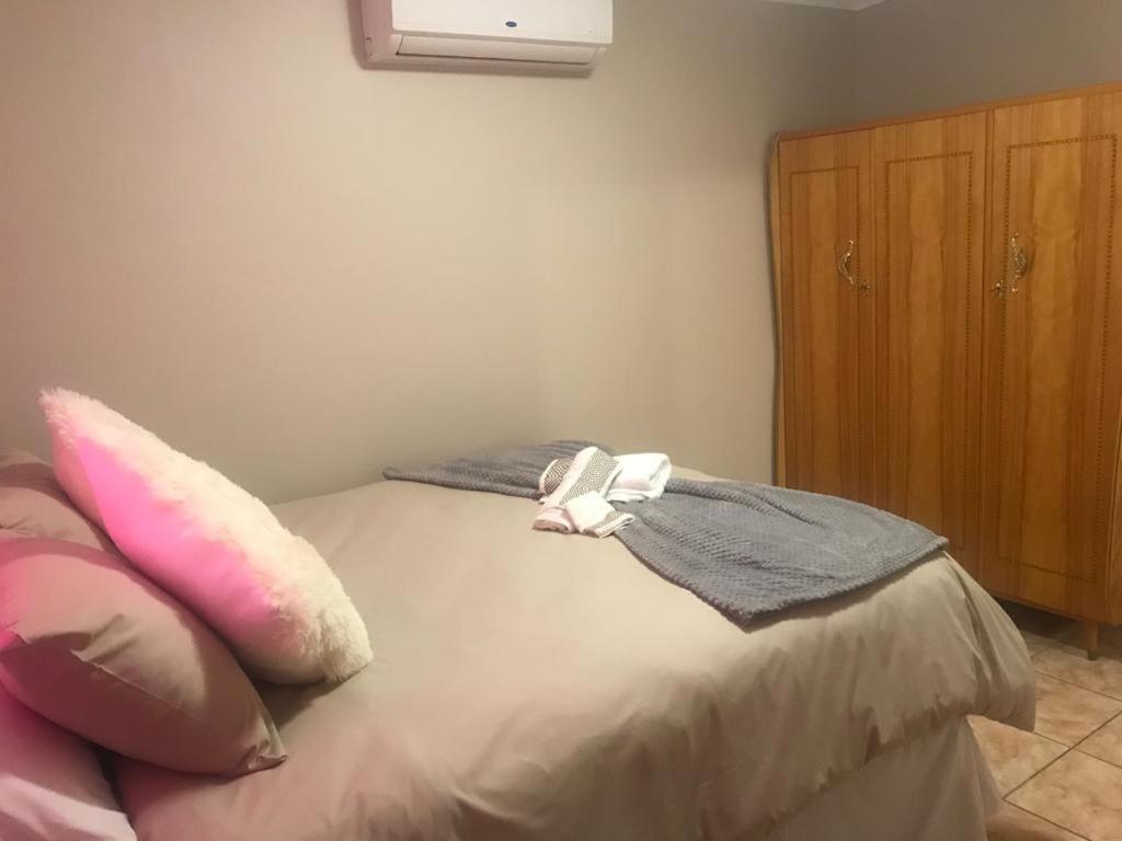 UrbanLife Keetmanshoop Accommodation photo 4