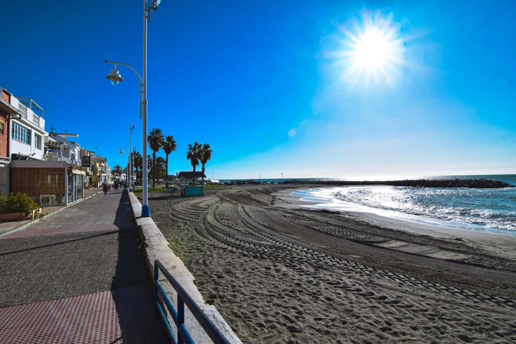 Letmalaga Economy Jábega - Tap to explore photos